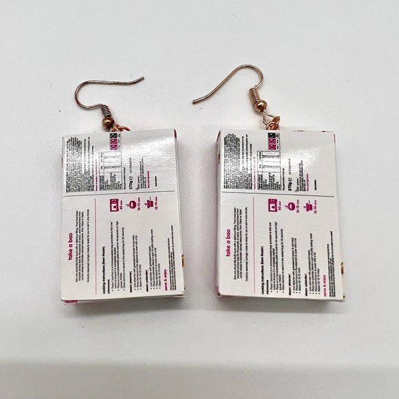 Mini Brands Earrings - Itsu Hoisin Duck Bao Buns Earrings - Mini Brands Earrings - Picture 4 of 6